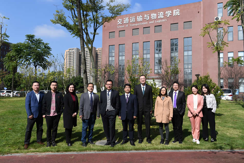 大数据及团队.jpg